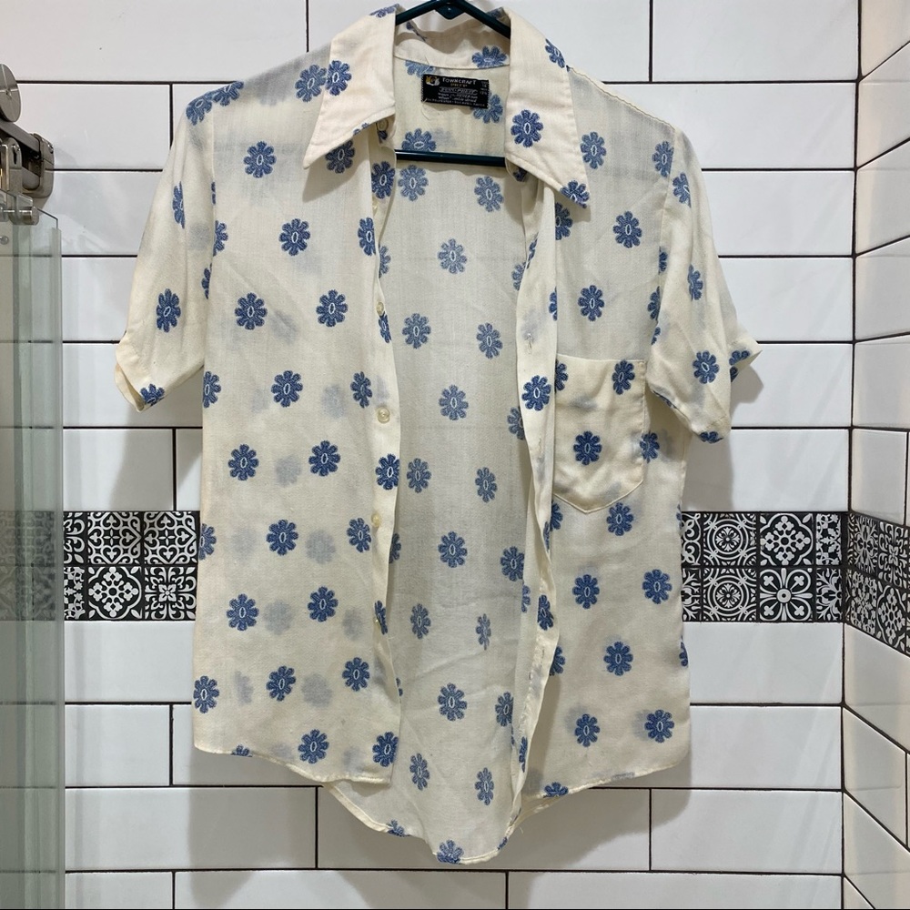 Vintage 60’s🦋 White floral short sleeve button up